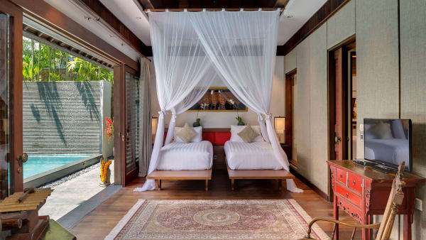 Des Indes II - Twin guest bedroom by the pool